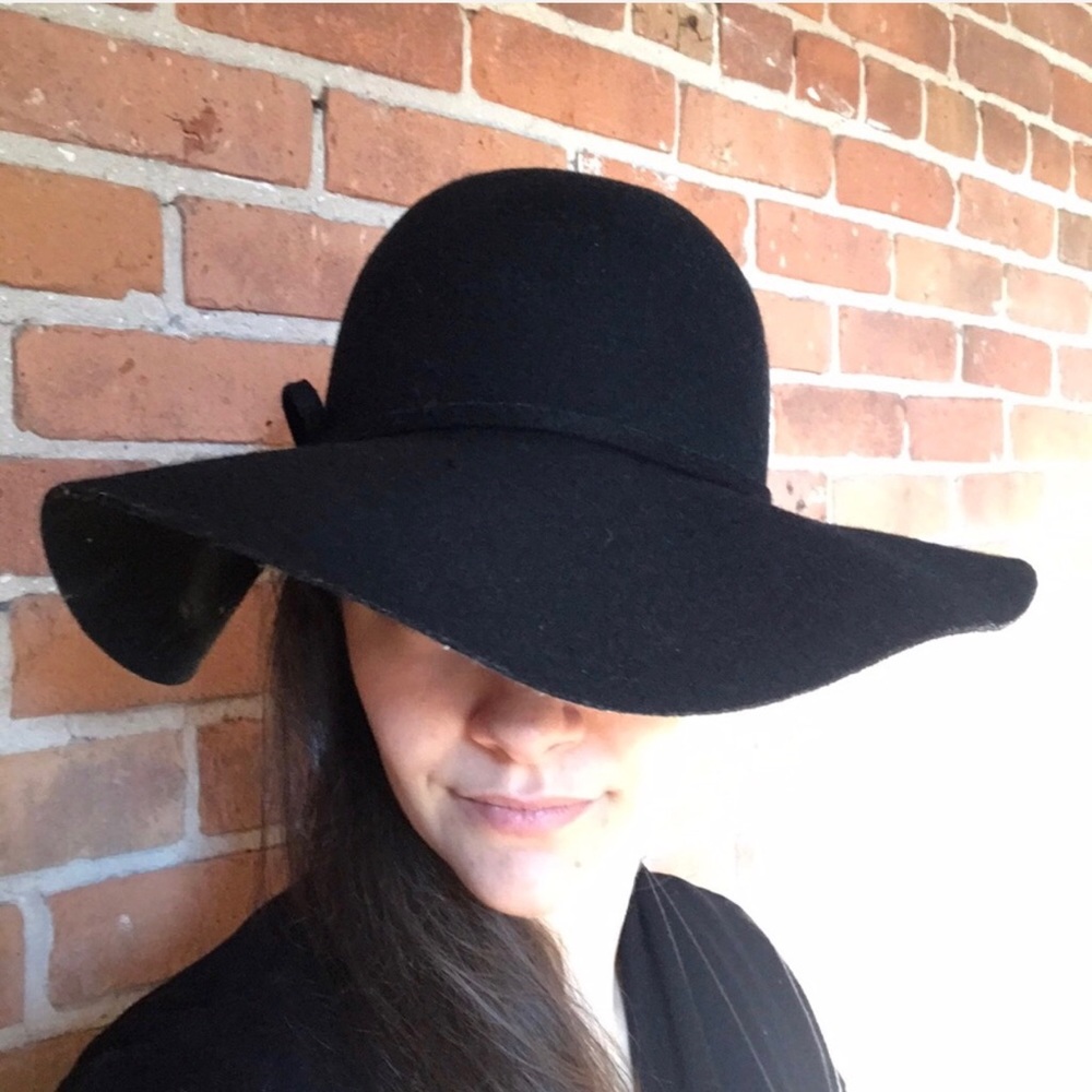 NWOT 100% wool hat